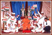 Swamishri with balaks who performed a march in honor of Independence Day
