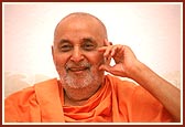 Swamishri 's divinity is reflected by his illustrious, joyful, stress-free personality