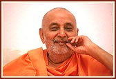 Swamishri 's divinity is reflected by his illustrious, joyful, stress-free personality