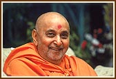 Swamishri in a smiling, illustrious mood
