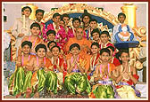 Children performers with Swamishri