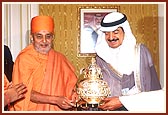 Swamishri offers Amrut Kalash to the Prime Minister