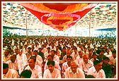 Over 7,000 devotees participated in the pratishtha assembly