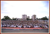 8,000 devotees and wellwishers during the public assembly