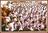 Bal Karyakars pray during the assembly session