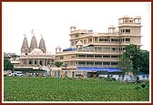 Shri Swaminarayan Mandir, Anand