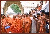 Responding to an enthusiastic youth's hailing of Shriji Maharaj's Jai