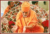 Shri Swaminarayan Mandir Shilanyas Ceremony
