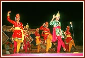 Balaks and kishores perform a folk dance