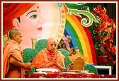 ... prays to Thakorji