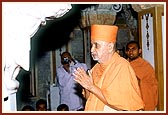 ... darshan at Akshar Deri
