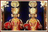 Darshan of Shri Akshar Purushottam Maharaj on Dev Diwali Day