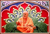 Swamishri during the assembly