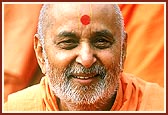 Divine darshan of Swamishri&nbsp;&nbsp;
