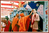 ... Shri Ghanshyam Maharaj