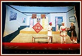   A drama 'Mala na manka' enacted by youths depict the devotion and dedication of Dada Khachar, Rajput Galuji and Kalyandas of Kadu
