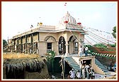 Shri Swaminarayan Mandir, Japi, 31 Dec. 2001 