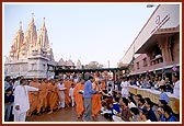 Swamishri blesses students of 10th and 12th grade by showering flowers