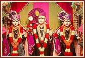 Aksharbrahma Gunatitanand Swami, Bhagwan Swaminarayan and Shri Gopalanand Swami