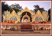 Swamishri and senior sadhus on the stage