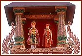 The murtis of Shri Akshar Purushottam Maharaj