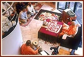 Swamishri's morning puja