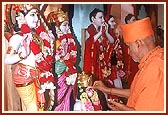 ... pujan of Shri Sita Ram Dev and Shri Hanumanji