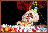 Shri Harikrishna Mahraja seated on the palanquin