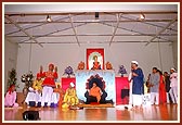 Kishores perform an incident related to Joban Pagi 'Gadhedani Gaay' after his transformation