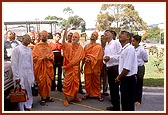Swamishri observes the ongoing work at the Swaminarayan Mandir and makes appropriate suggestions