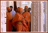 Swamishri observes the ongoing work at the Swaminarayan Mandir and makes appropriate suggestions