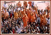The artisans and volunteers proudly proclaim, 'Sahajanand Swami Maharajni Jai '