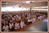 Devotees of Gavasad, Dabhasa and Sejakuva villages perform samuh arti