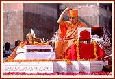 Swamishri performs the Vedic Nyasvidhi rituals as part of the ceremony