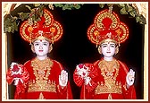 Bhagwan Swaminarayan and Aksharbrahma Gunatitanand Swami 