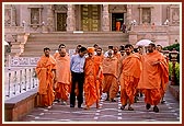 Swamishri at the Akshardham complex