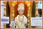 Shri Ghanshyam Maharaj adorned as Bhagatji Maharaj