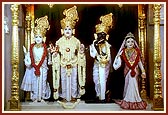 (L to R) Shri Mulji Brahmachari, Shri Harikrishna Maharaj and Shri Gopinath Dev and Radhaji