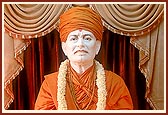 Darshan of Shri Shastriji Maharaj in the Smruti Mandir