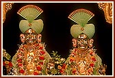 Beautifully adorned Shri Akshar Purushottam Maharaj 