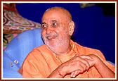 Swamishri during the evening assembly