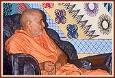 Swamishri watches the Children's Day programs