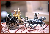 Shri Harikrishna Maharaj on a chariot
