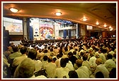 Swamishri and devotees at the newly built 'Yogi Sabha Gruh' where puja and discourses are held