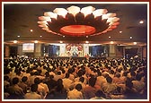 Swamishri and devotees at the newly built 'Yogi Sabha Gruh' where puja and discourses are held