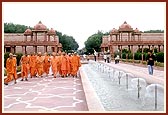 Swamishri on the precincts of Akshardham monument
