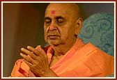 Swamishri chants the Swaminarayan dhun after his puja and prays for the rains to shower abundantly in Gujarat and India&nbsp;&nbsp;