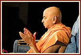 Swamishri chants the Swaminarayan dhun after his puja and prays for the rains to shower abundantly in Gujarat and India&nbsp;&nbsp;