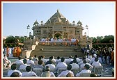 Sadhus and member from all communities during the condolence-prayer meeting