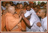 Swamishri blesses Raghu Bharwad